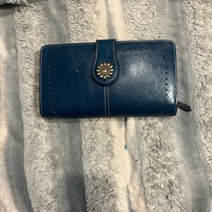 Chic Blue Women's Wallet with Floral Detail RFID